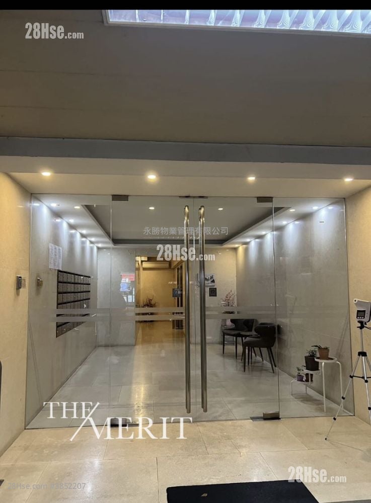 East Sun Mansion Rental 3 Bedrooms , 2 Bathrooms 659 ft²