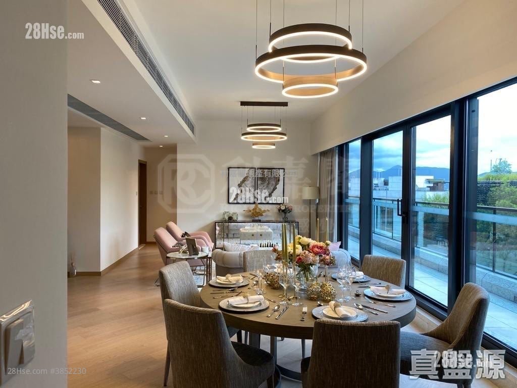 St.moritz Sell 4 Bedrooms 1,519 ft²