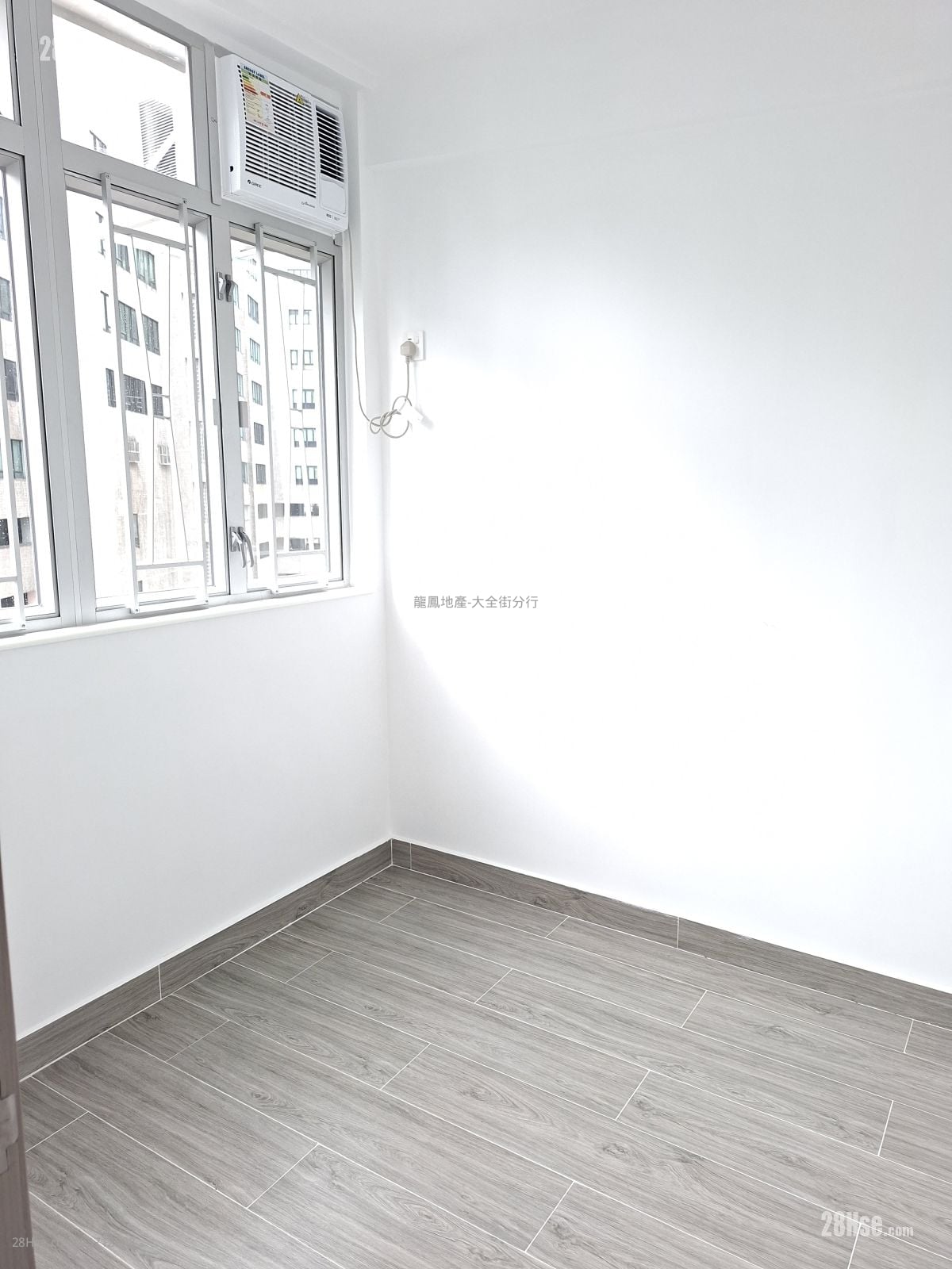 Peony House Sell 3 Bedrooms , 1 Bathroom 395 ft²