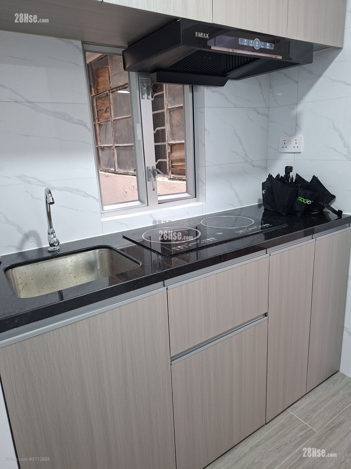 Peony House Sell 3 Bedrooms , 1 Bathroom 395 ft²