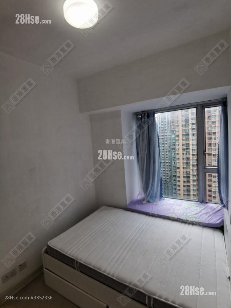 Banyan Garden Rental 2 Bedrooms , 1 Bathroom 517 ft²