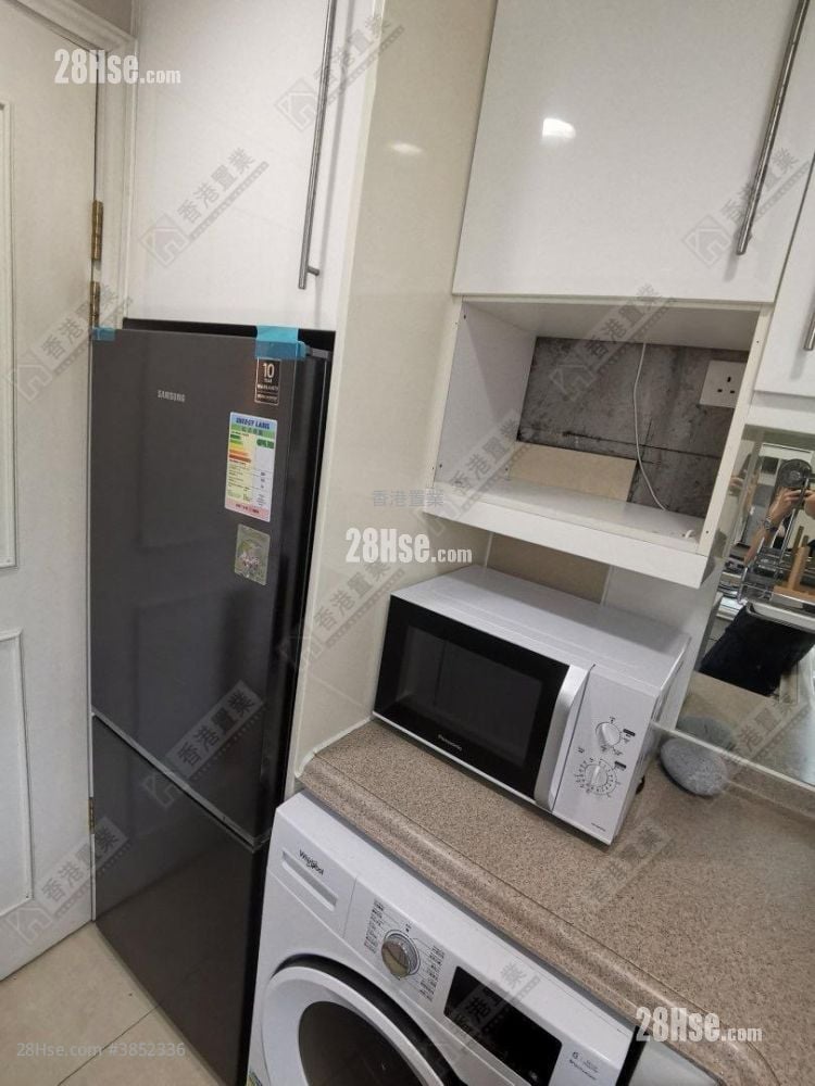 Banyan Garden Rental 2 Bedrooms , 1 Bathroom 517 ft²