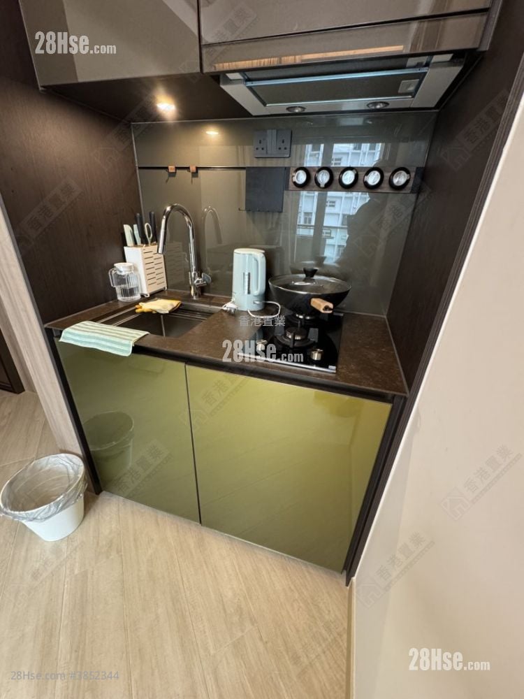 Gateway Square Mile Sell 2 Bedrooms , 1 Bathroom 353 ft²