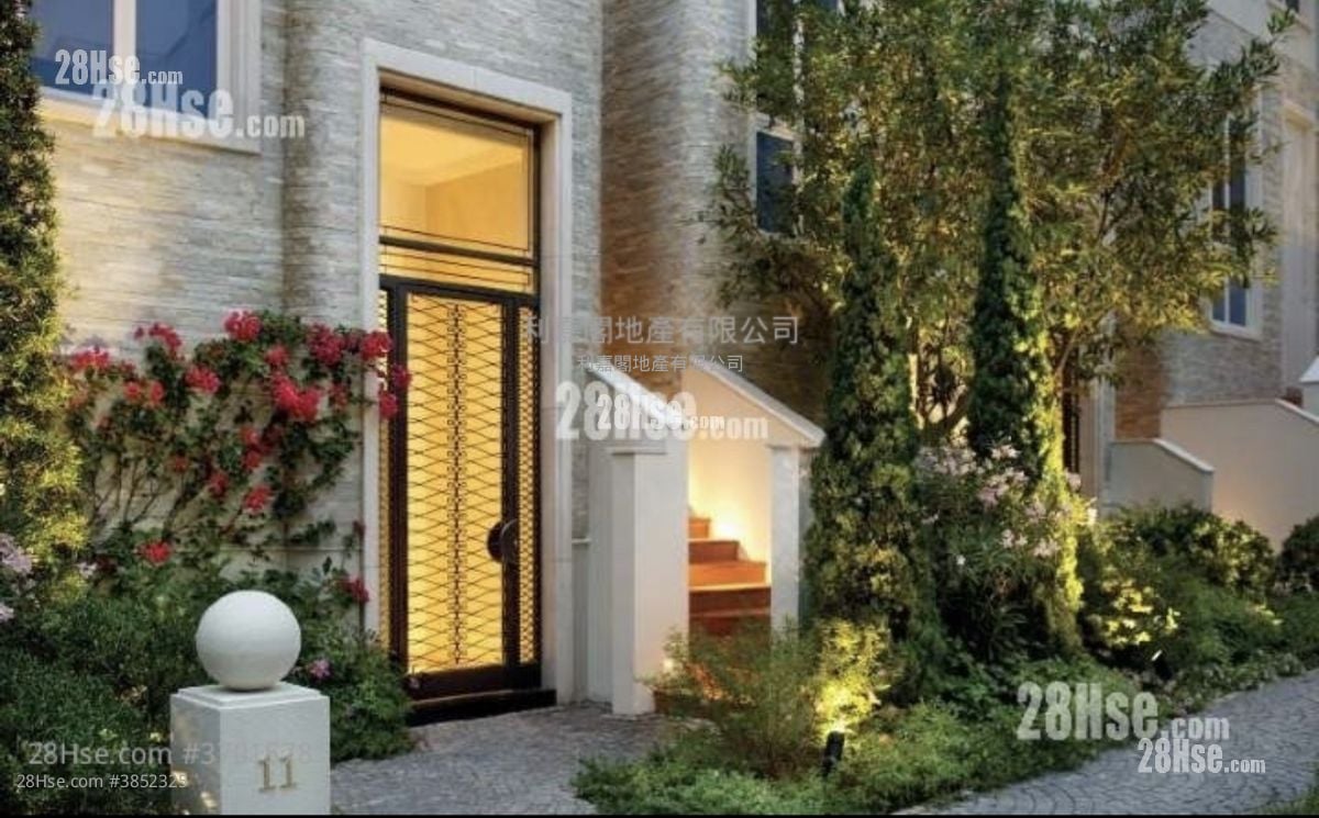 Le Cap Sell 4 Bedrooms 1,895 ft²