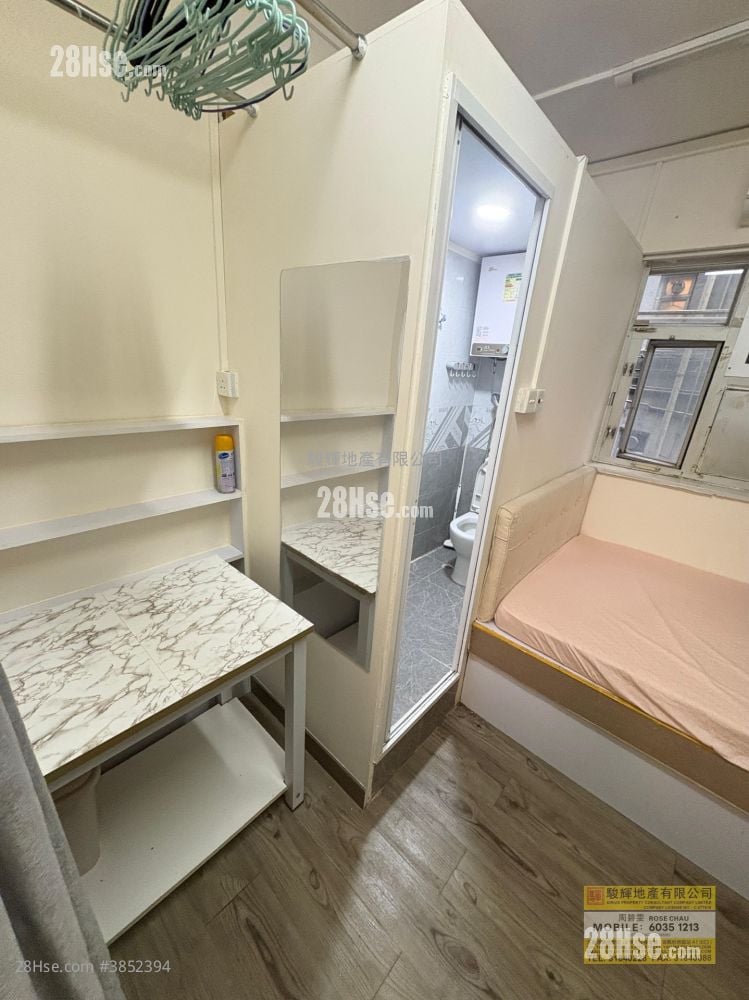 master room: Lyton Building Rental 1 Bedroom , 1 Bathroom 200 ft²