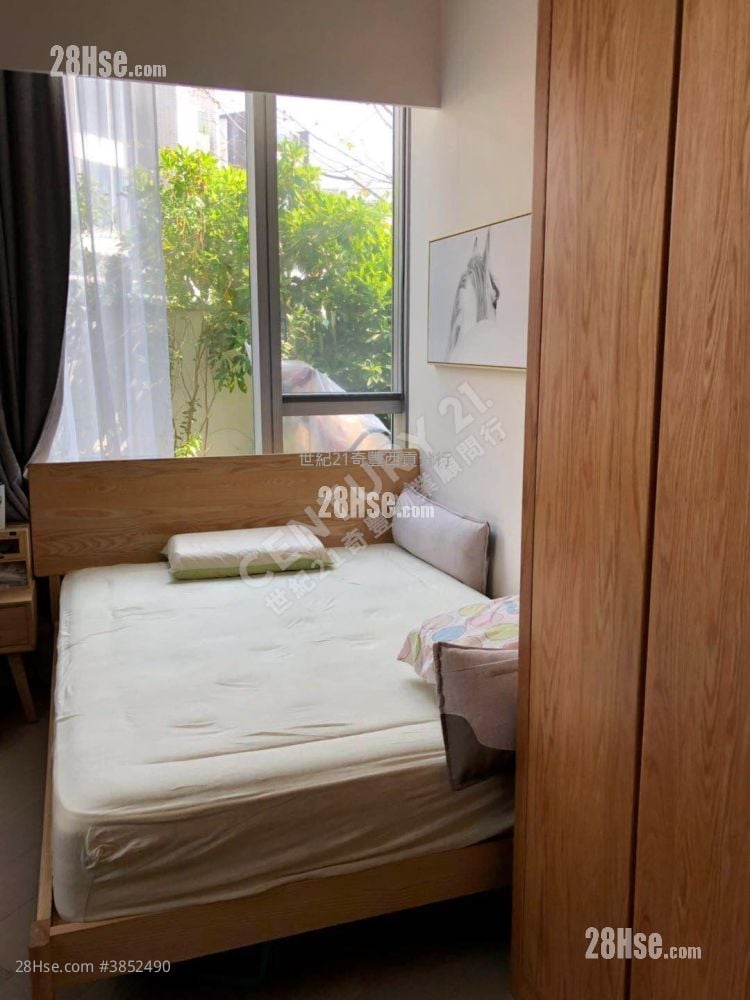 Mount Pavilia Sell 3 Bedrooms , 2 Bathrooms 1,009 ft²