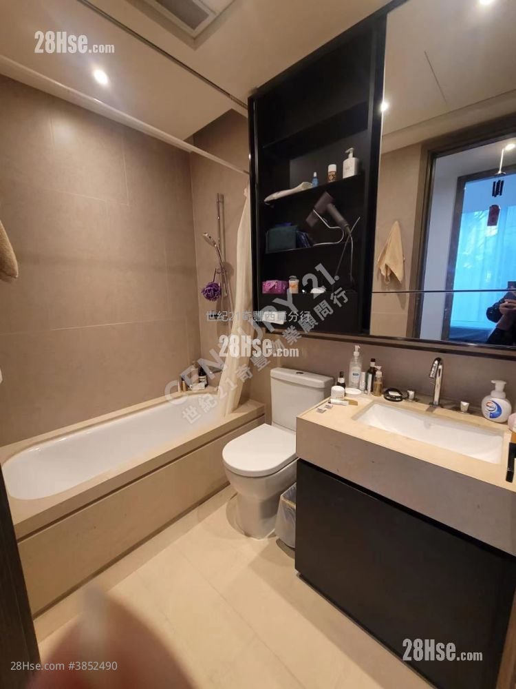 Mount Pavilia Sell 3 Bedrooms , 2 Bathrooms 1,009 ft²