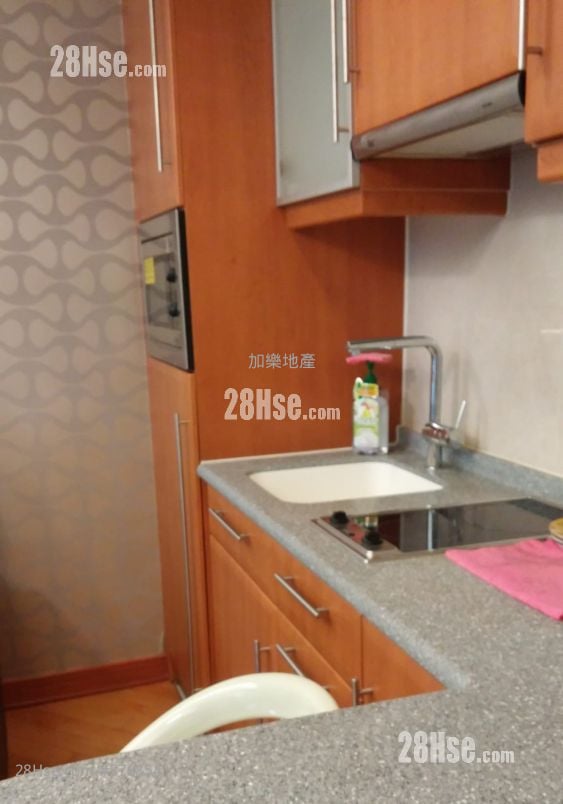 Royal Peninsula Rental Studio , 1 Bathroom 384 ft²