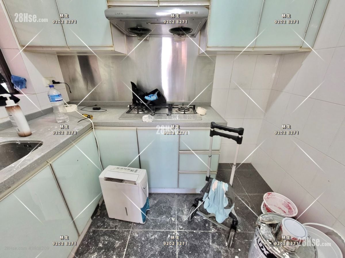 8 Waterloo Road Sell 2 Bedrooms , 1 Bathroom 437 ft²