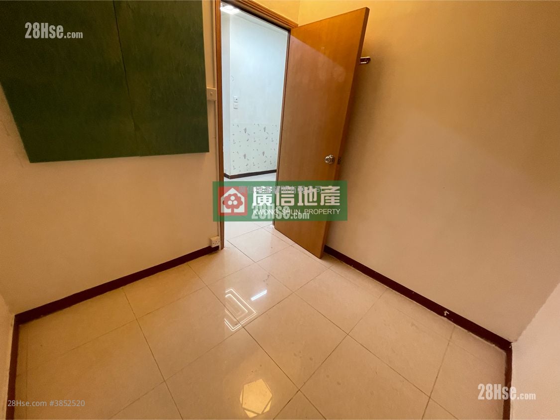 钻石楼 售盘 2 房 , 1 浴室 360 平方尺