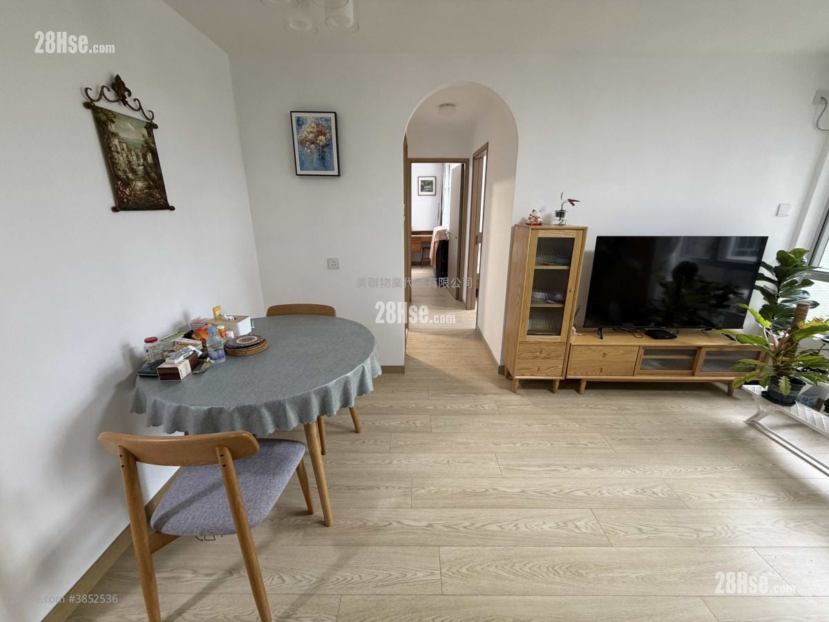 Taikoo Shing Sell 2 Bedrooms , 1 Bathroom 580 ft²