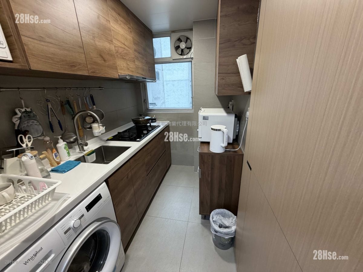Taikoo Shing Sell 2 Bedrooms , 1 Bathroom 580 ft²