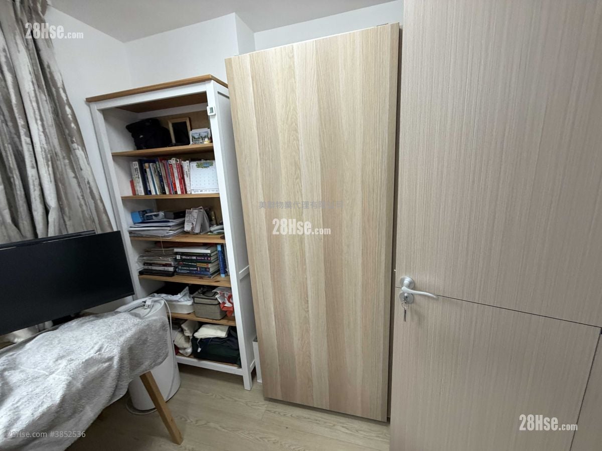 Taikoo Shing Sell 2 Bedrooms , 1 Bathroom 580 ft²