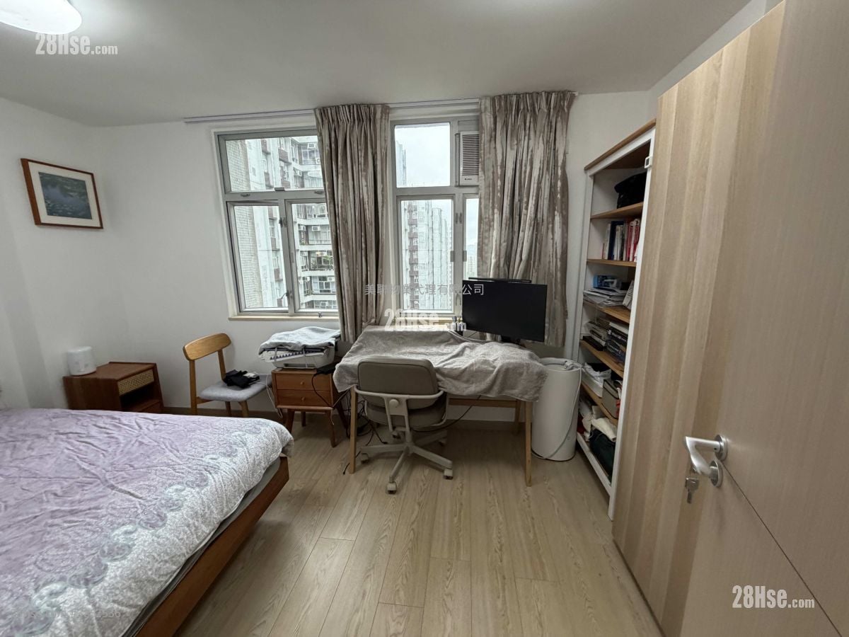 Taikoo Shing Sell 2 Bedrooms , 1 Bathroom 580 ft²