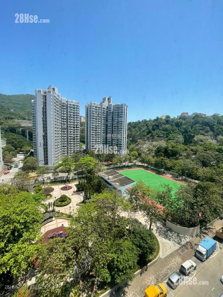 Career Court Sell 2 Bedrooms , 1 Bathroom 248 ft²