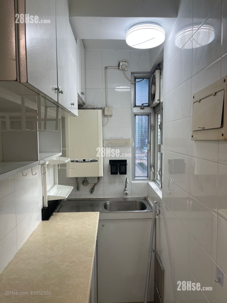 Career Court Sell 2 Bedrooms , 1 Bathroom 248 ft²