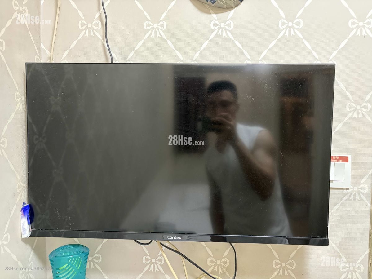 韶興大廈 租盤 100 平方呎