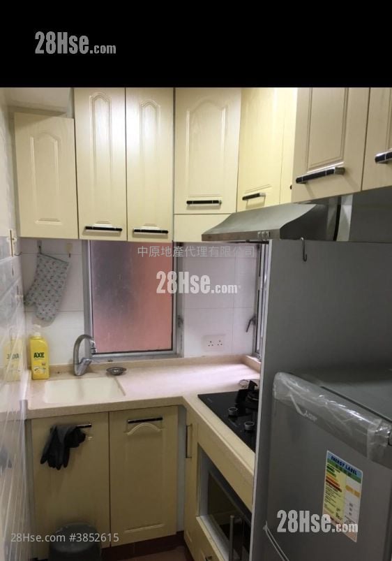 Tai Po Centre Sell 2 Bedrooms 361 ft²