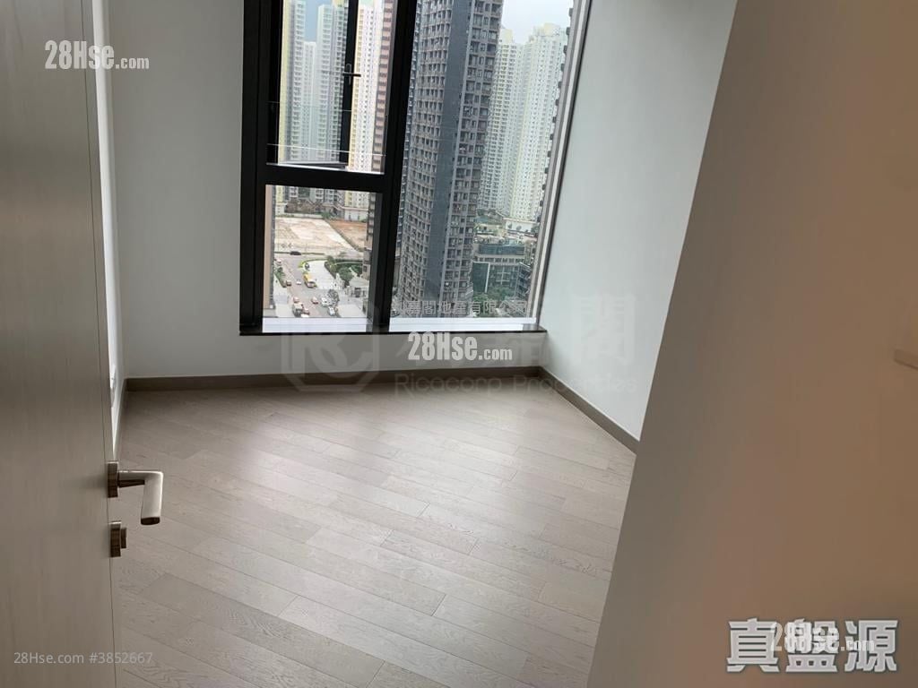 Upper River Bank Sell 2 Bedrooms , 1 Bathroom 585 ft²