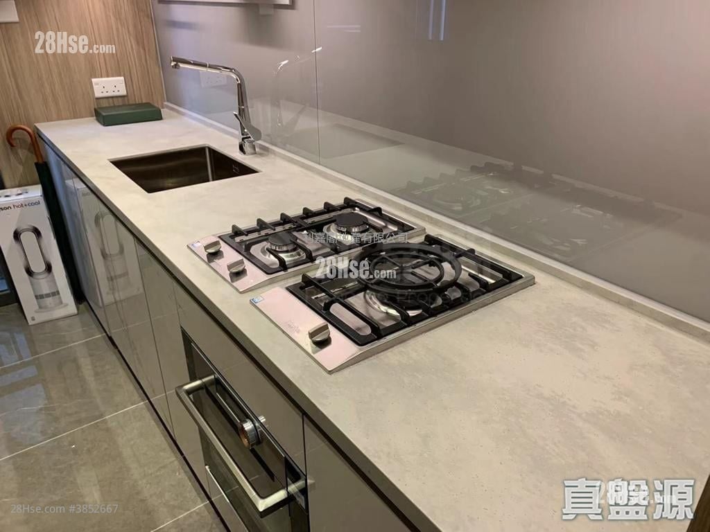 Upper River Bank Sell 2 Bedrooms , 1 Bathroom 585 ft²