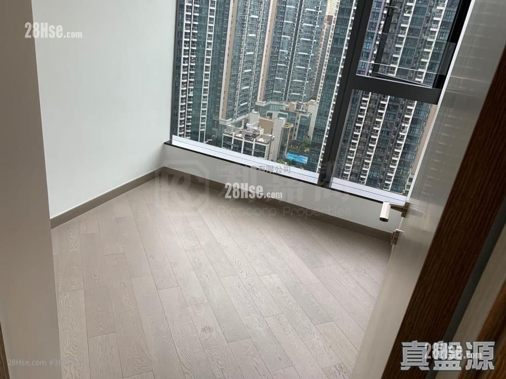 Upper River Bank Sell 2 Bedrooms , 1 Bathroom 585 ft²