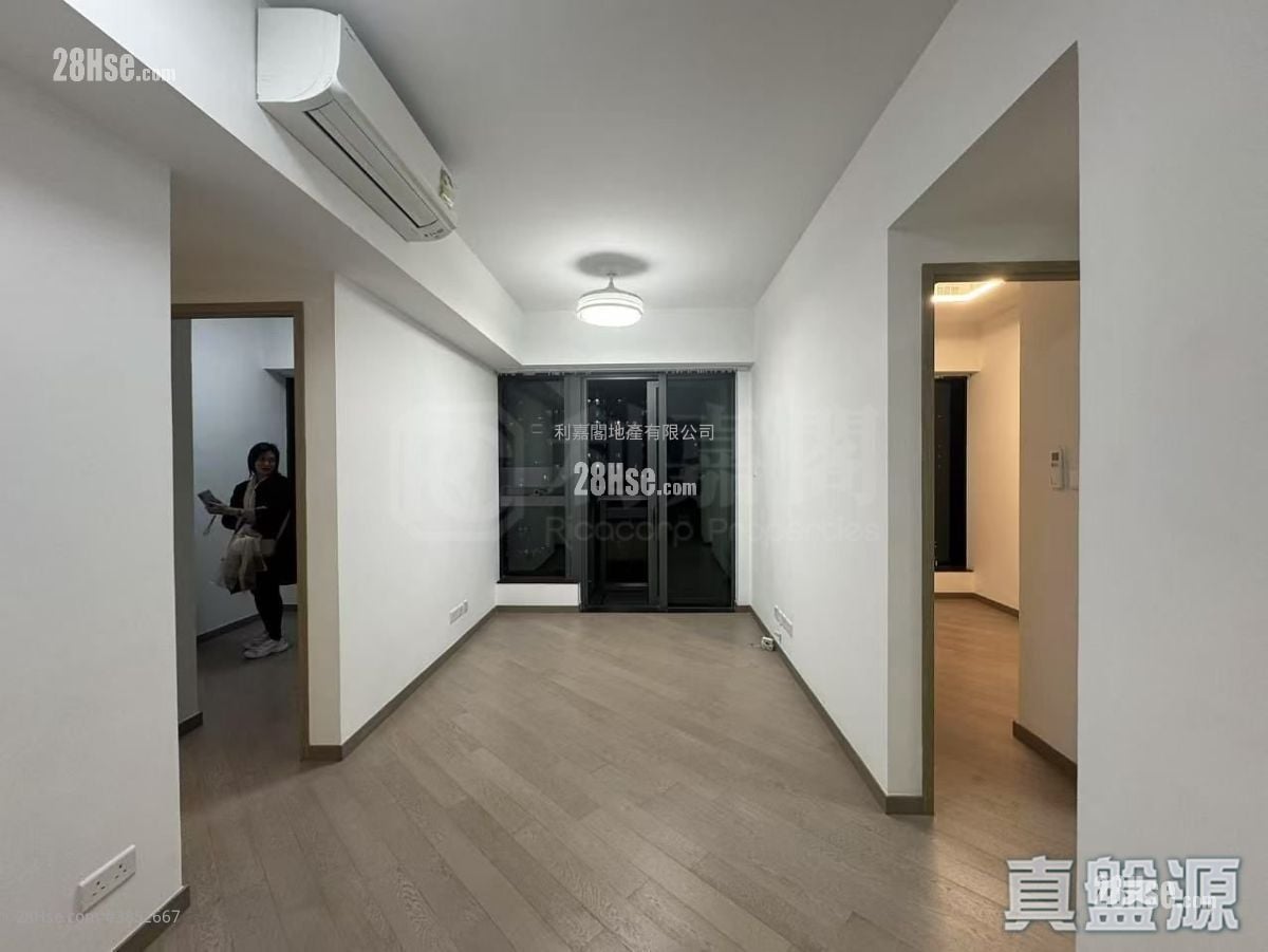 Upper River Bank Sell 2 Bedrooms , 1 Bathroom 585 ft²