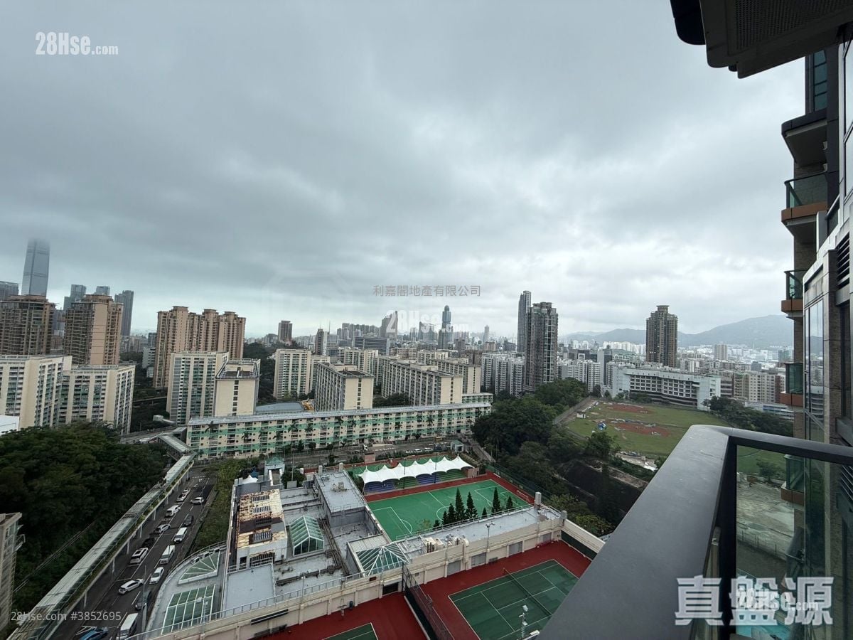 Ultima Rental 3 Bedrooms , 3 Bathrooms 1,738 ft²