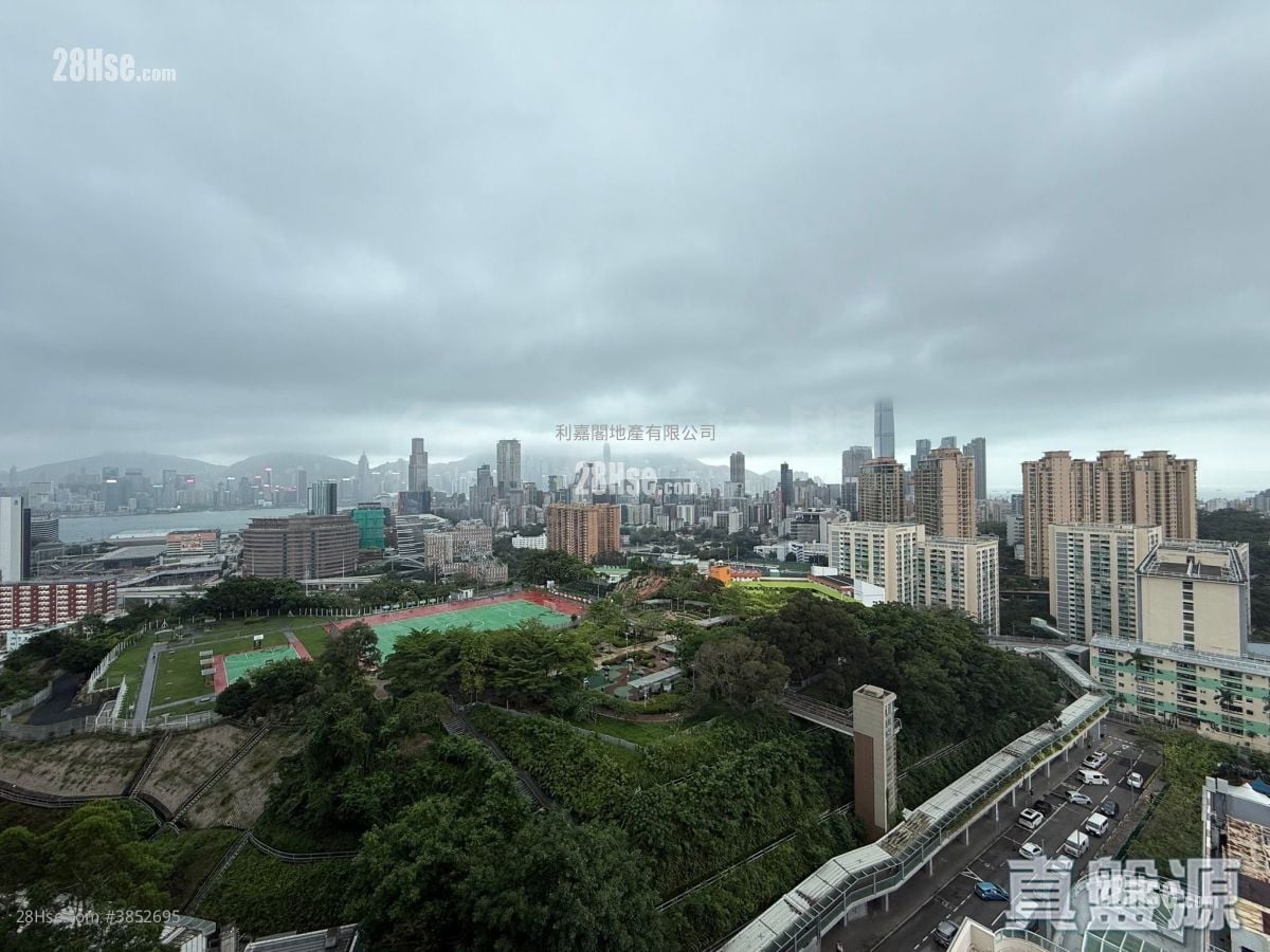Ultima Rental 3 Bedrooms , 3 Bathrooms 1,738 ft²