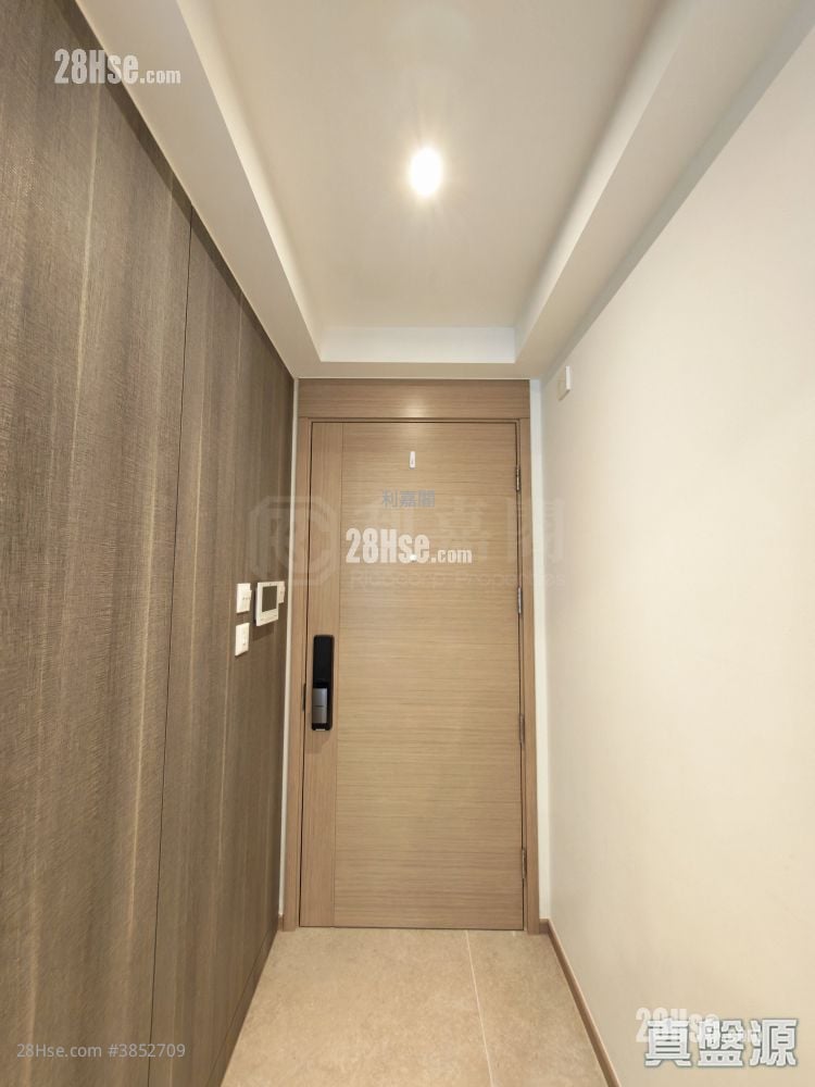 The Yoho Hub Sell 2 Bedrooms 436 ft²