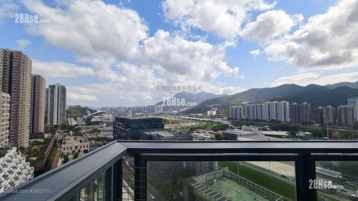 御龍山 售盤 4 房 , 2 浴室 1,444 平方呎