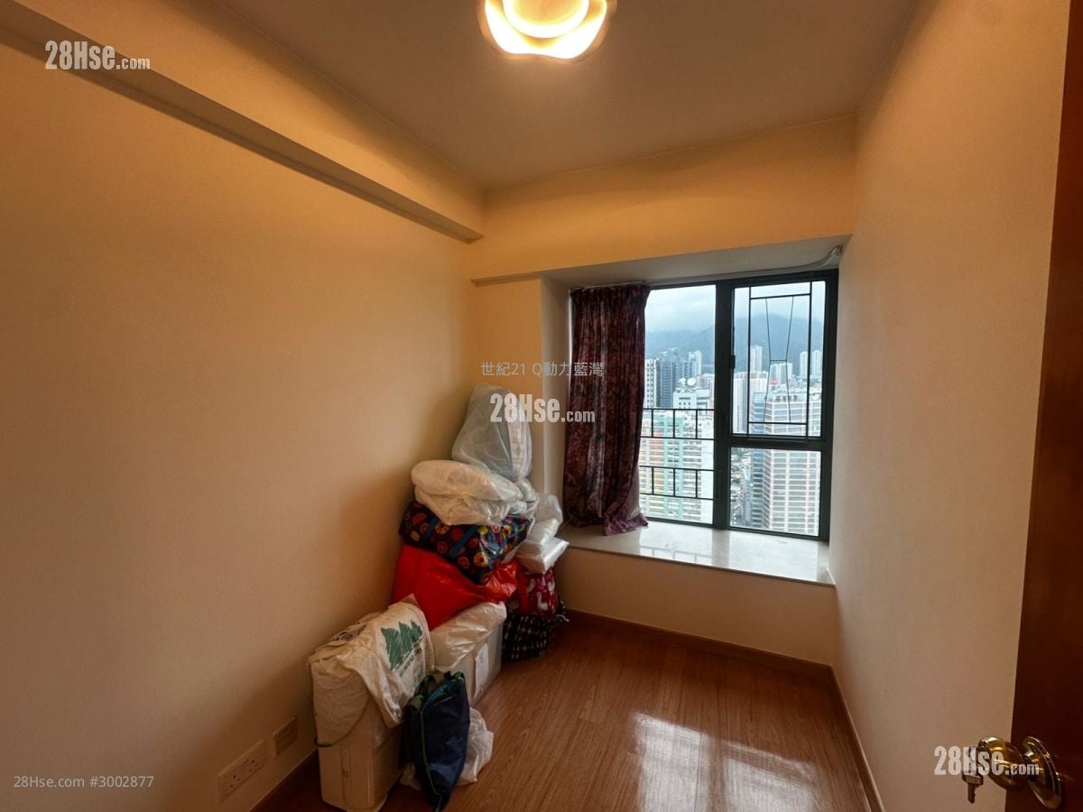 Island Resort Sell 3 Bedrooms , 2 Bathrooms 605 ft²