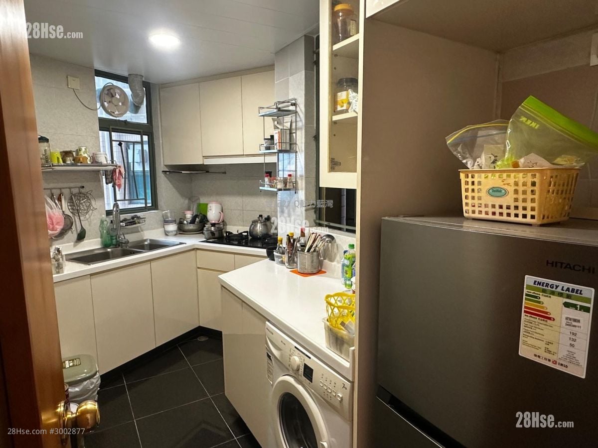 Island Resort Sell 3 Bedrooms , 2 Bathrooms 605 ft²