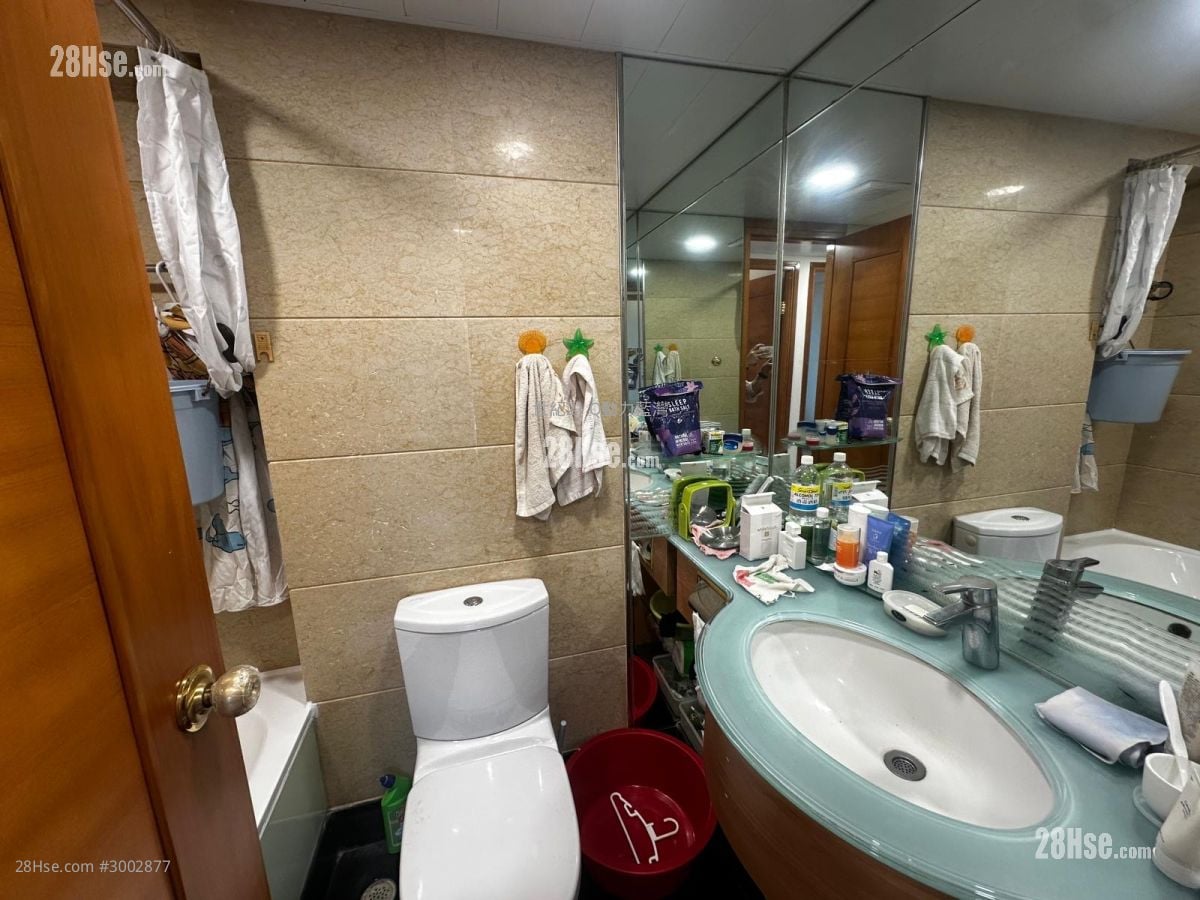Island Resort Sell 3 Bedrooms , 2 Bathrooms 605 ft²