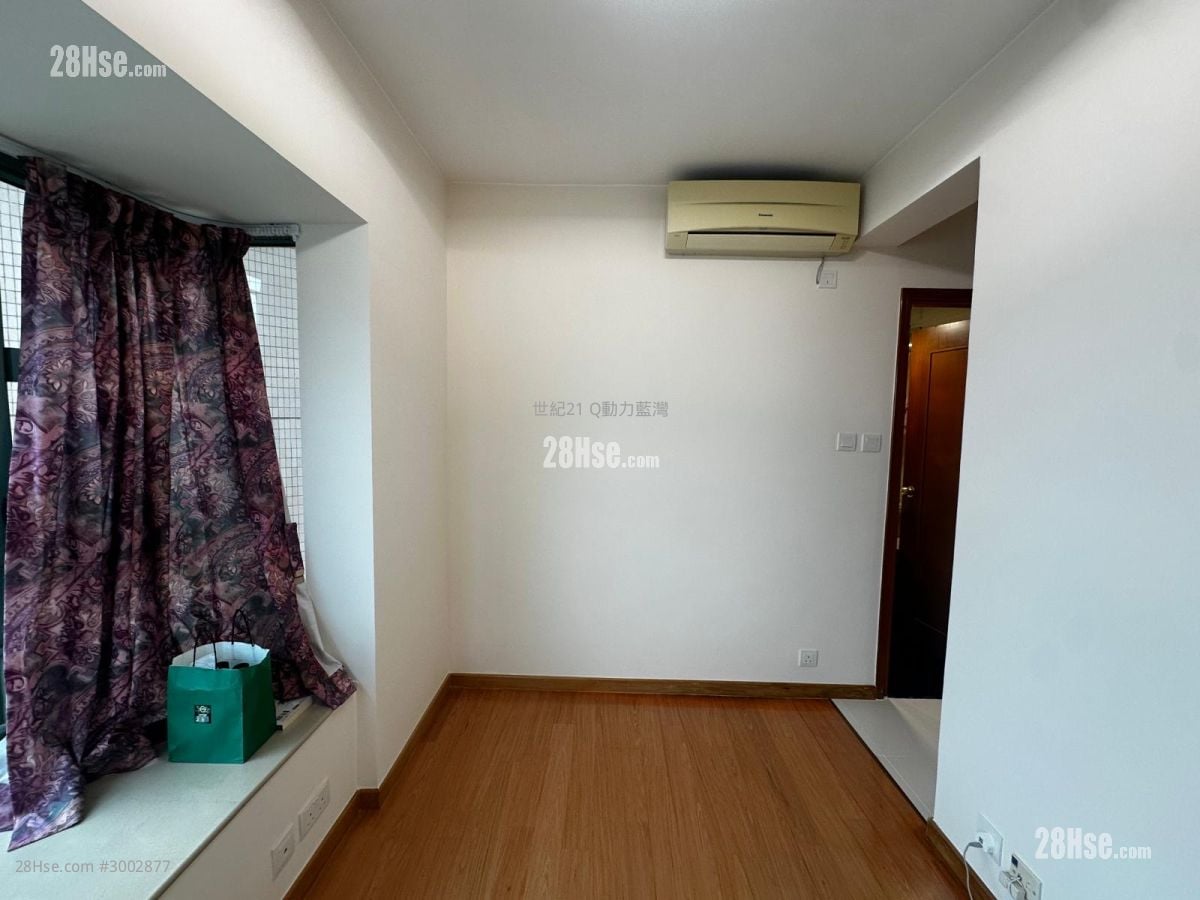 Island Resort Sell 3 Bedrooms , 2 Bathrooms 605 ft²