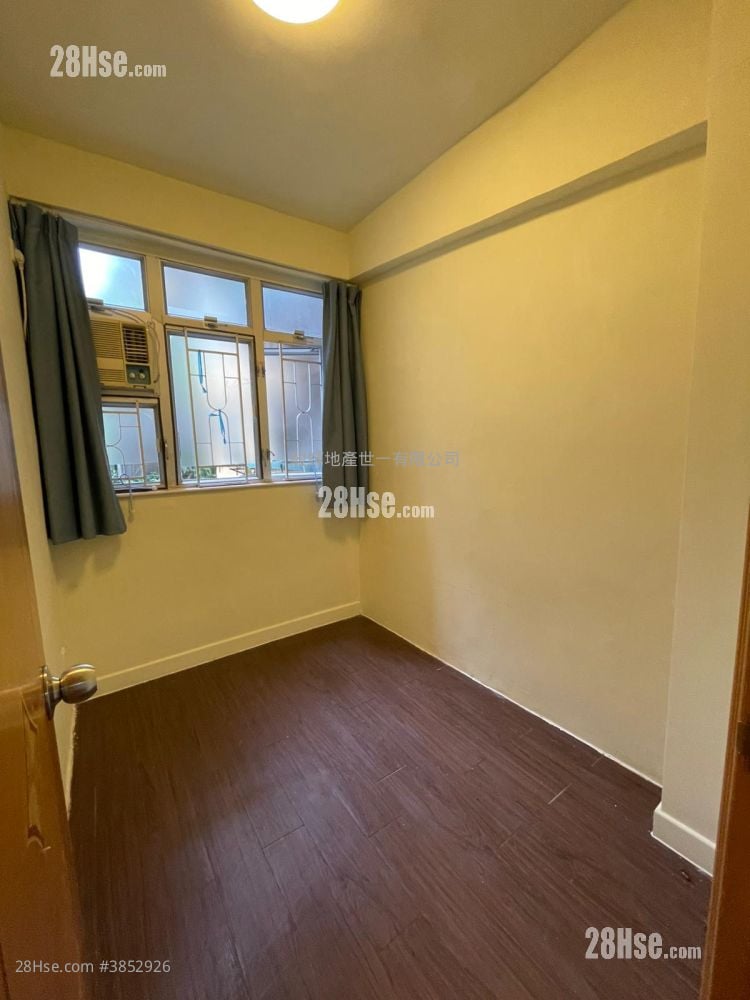 Peony House Rental 2 Bedrooms , 1 Bathroom 304 ft²