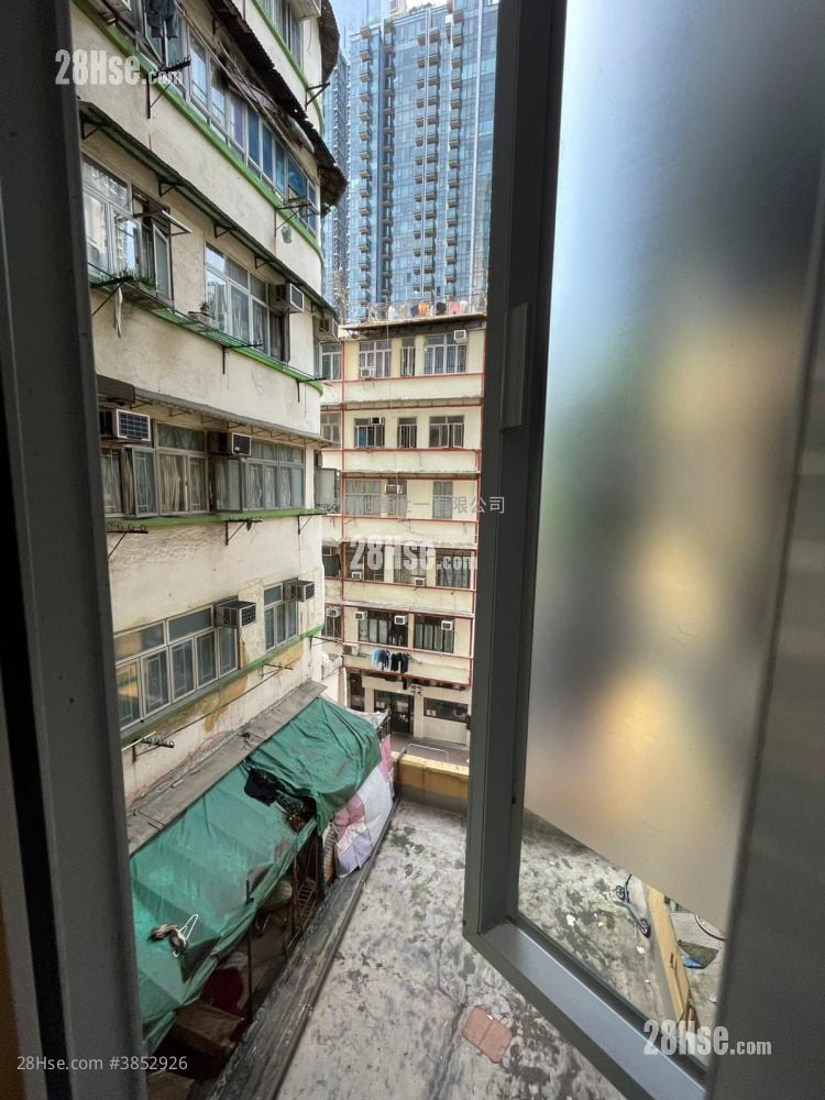 Peony House Rental 2 Bedrooms , 1 Bathroom 304 ft²