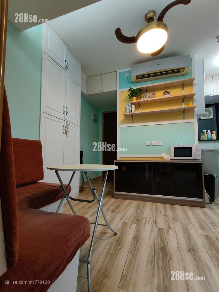 Kong Tak Building Rental 2 Bedrooms , 1 Bathroom 370 ft²