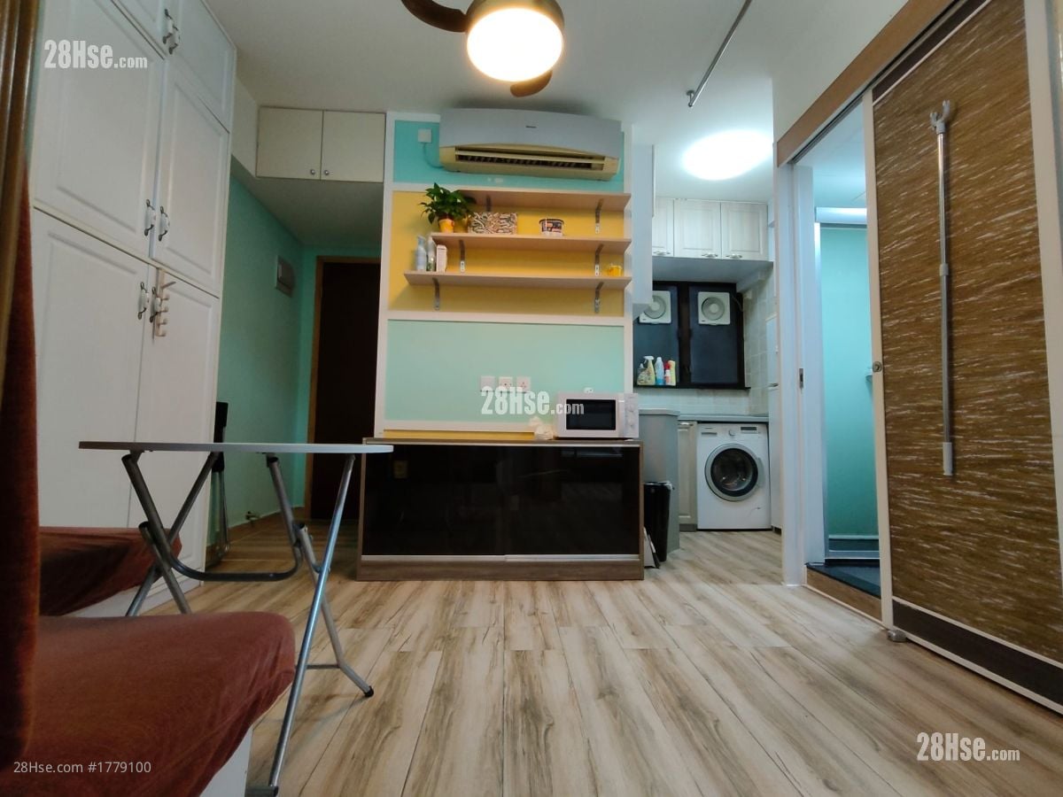 Kong Tak Building Rental 2 Bedrooms , 1 Bathroom 370 ft²