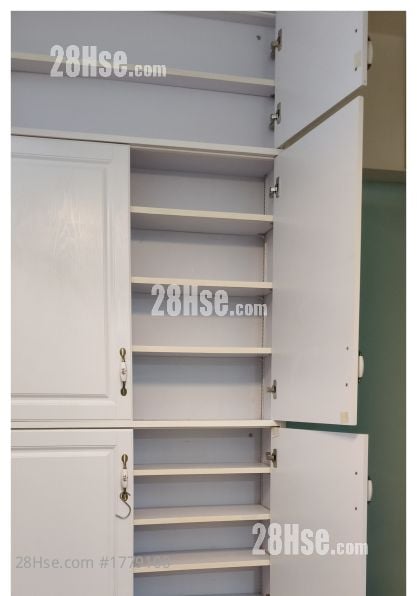 Kong Tak Building Rental 2 Bedrooms , 1 Bathroom 370 ft²
