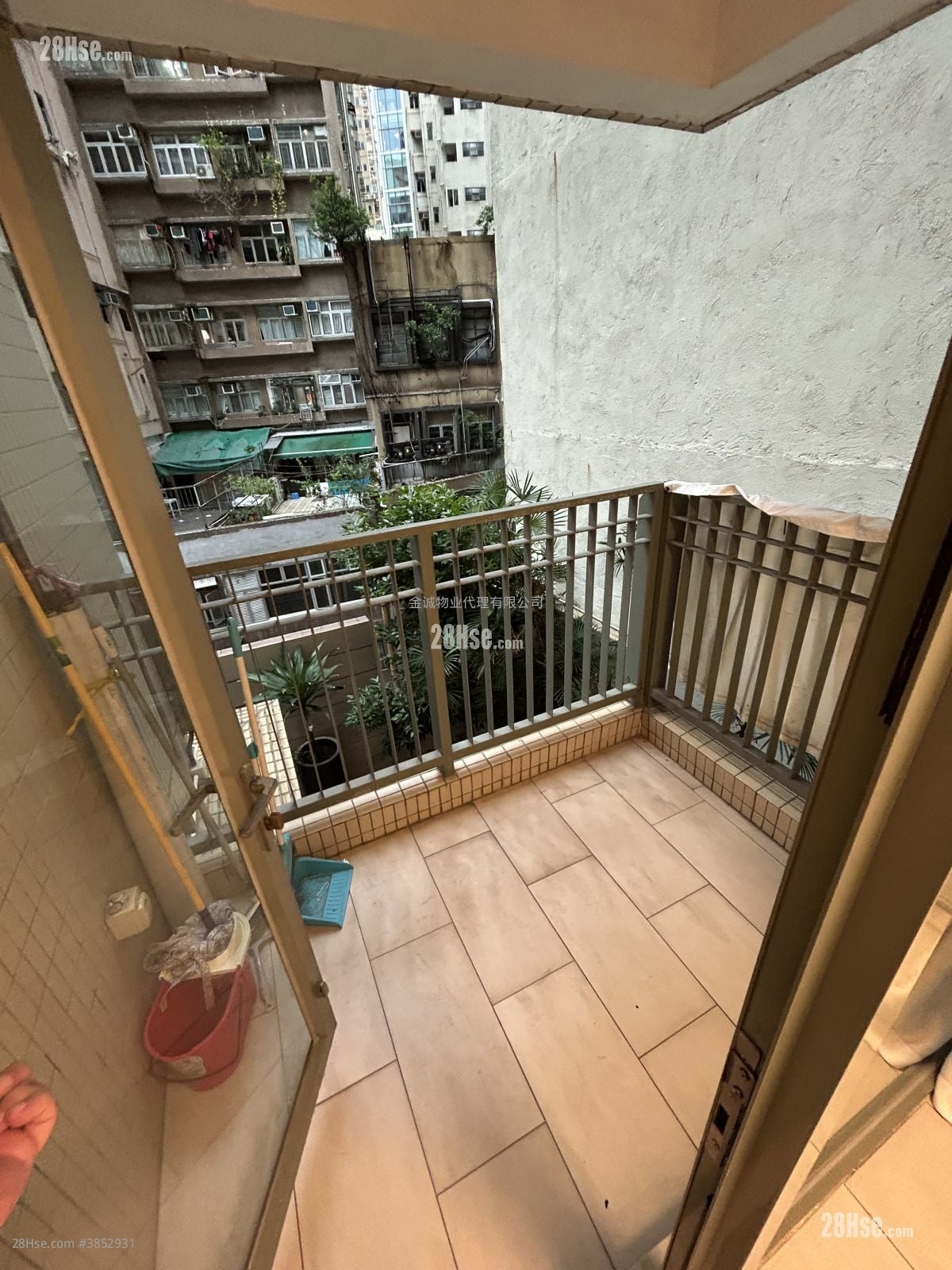 Urbana 38 Rental Studio , 1 Bathroom 216 ft²
