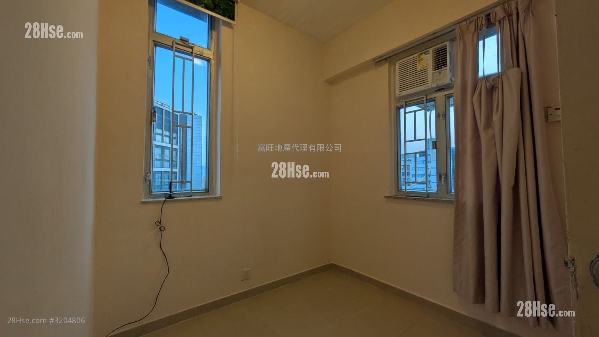 Hung Fai Building Rental 2 Bedrooms , 1 Bathroom 335 ft²
