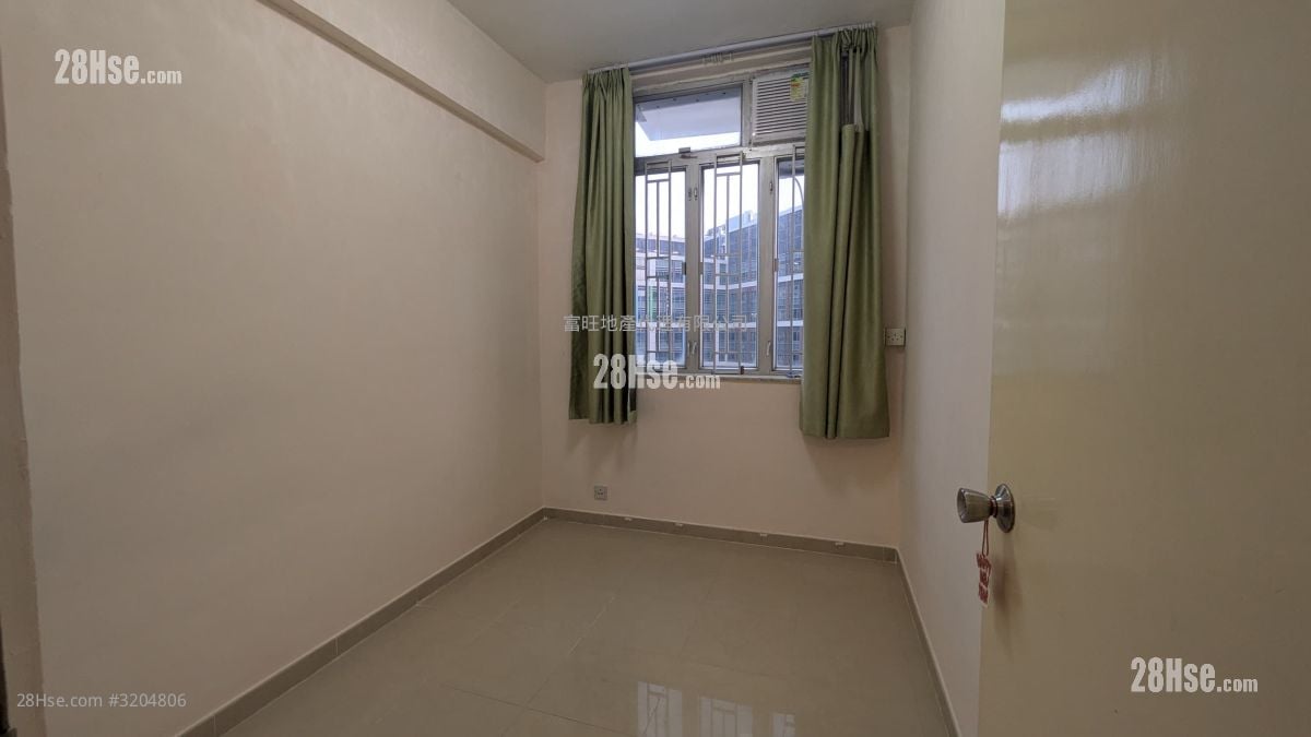 Hung Fai Building Rental 2 Bedrooms , 1 Bathroom 335 ft²