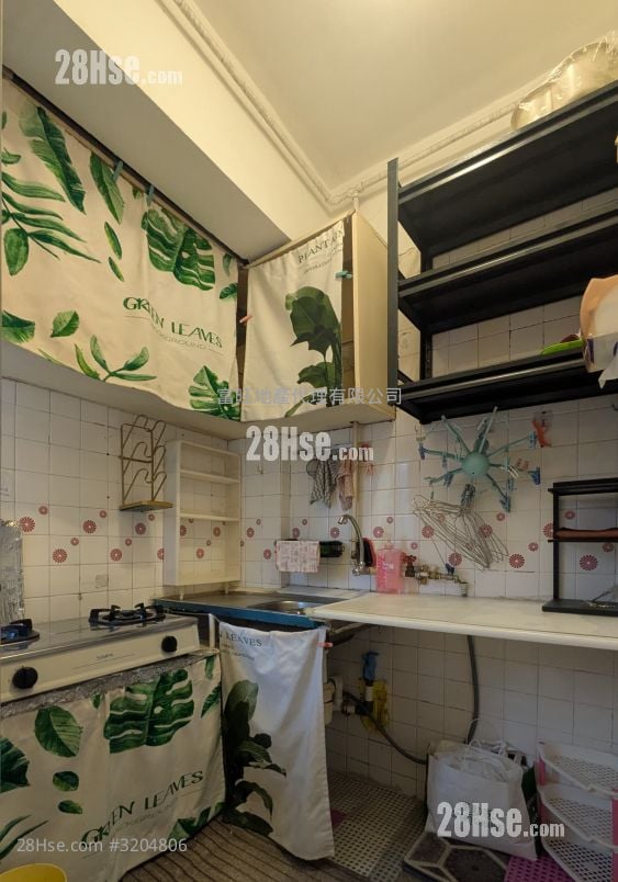 Hung Fai Building Rental 2 Bedrooms , 1 Bathroom 335 ft²