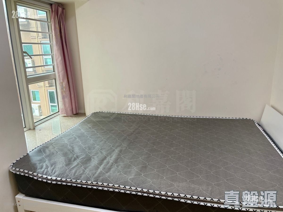 Central Park Towers Rental 494 ft²