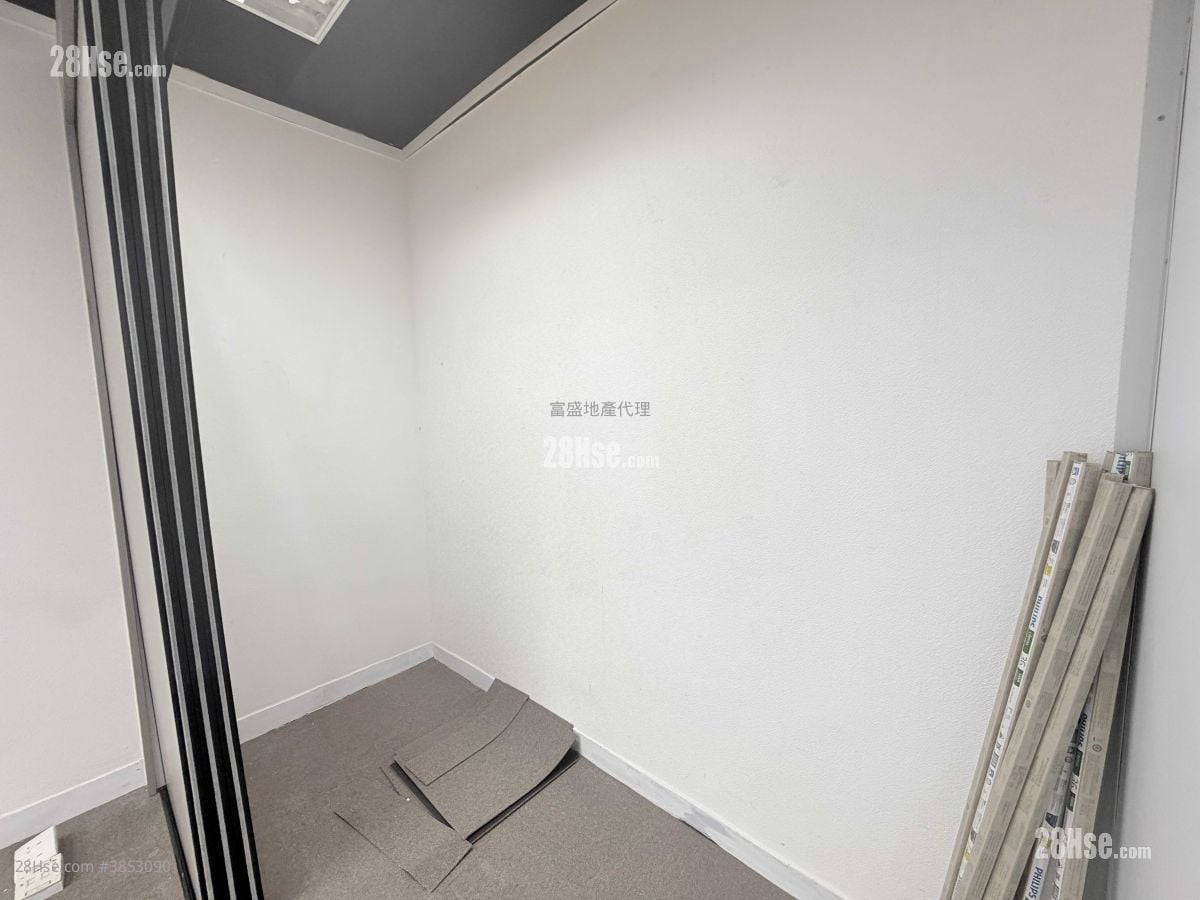 Comweb Plaza Rental
