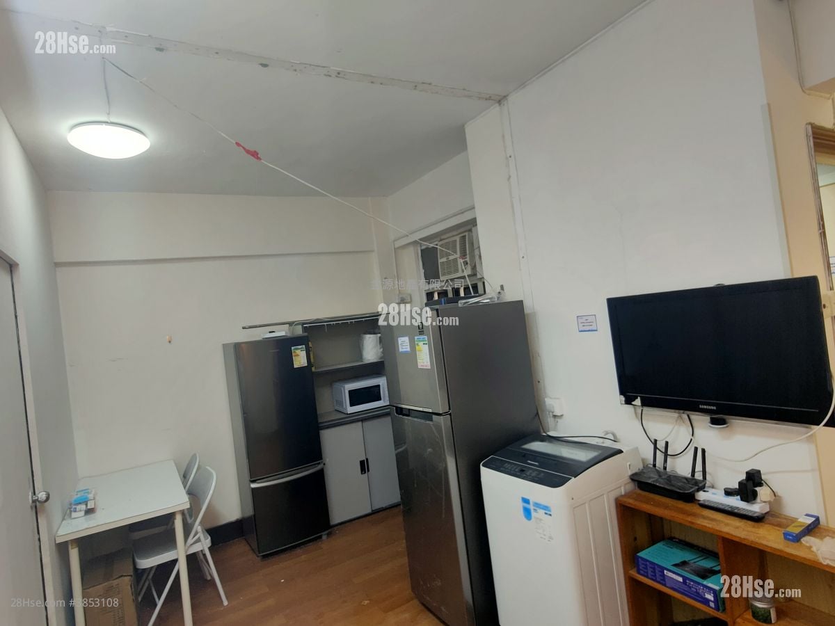 Linfond Mansion Rental 4 Bedrooms , 1 Bathroom 526 ft²