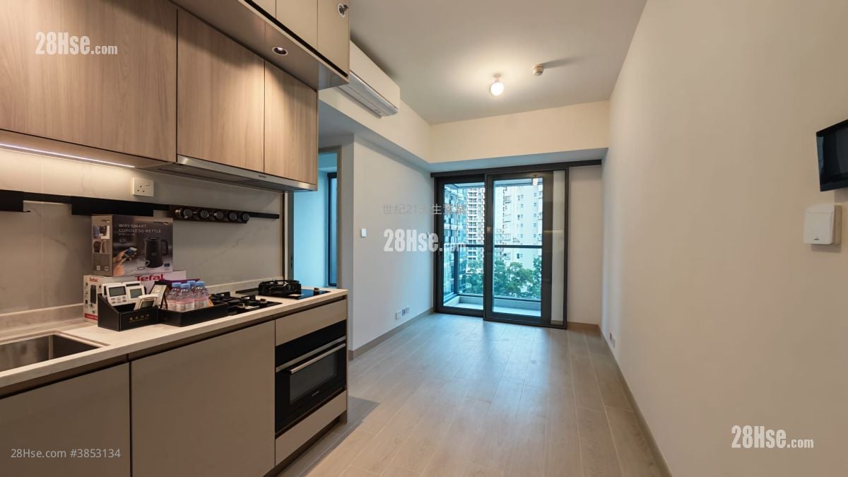 Gold Coast Bay Sell 441 ft²