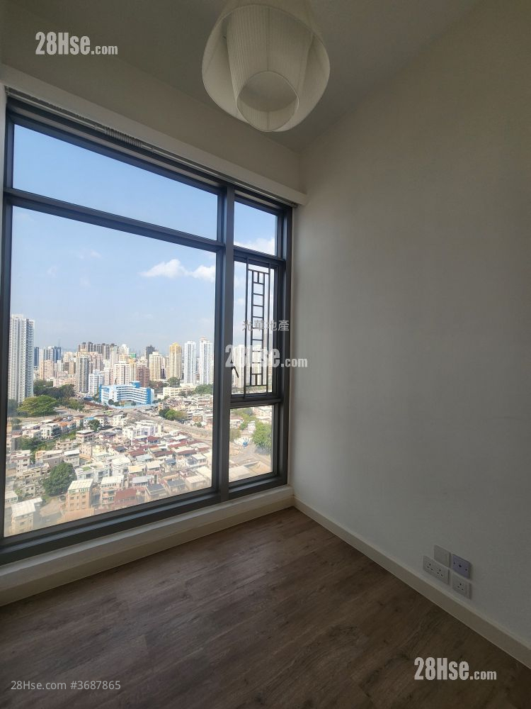 La Grove Rental 5+ Bedrooms , 2 Bathrooms 857 ft²