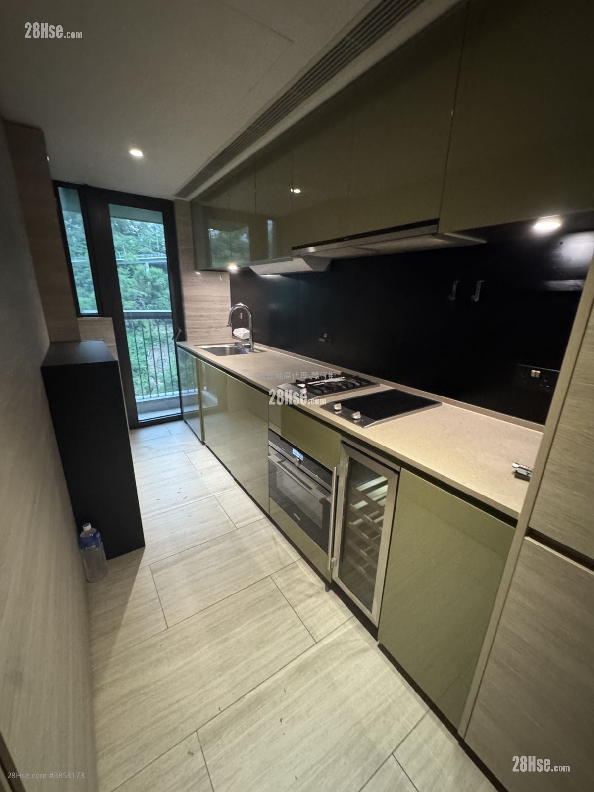 Fleur Pavilia Rental 2 Bedrooms , 1 Bathroom 605 ft²