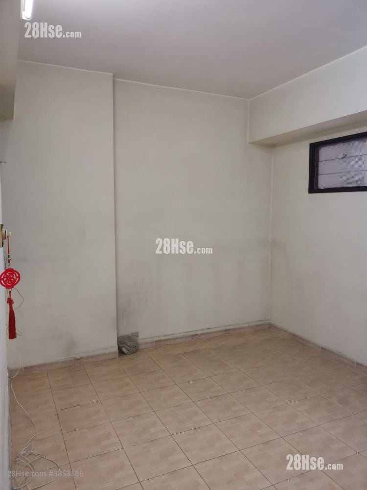 Ming Sun Building Sell 2 Bedrooms , 1 Bathroom 579 ft²